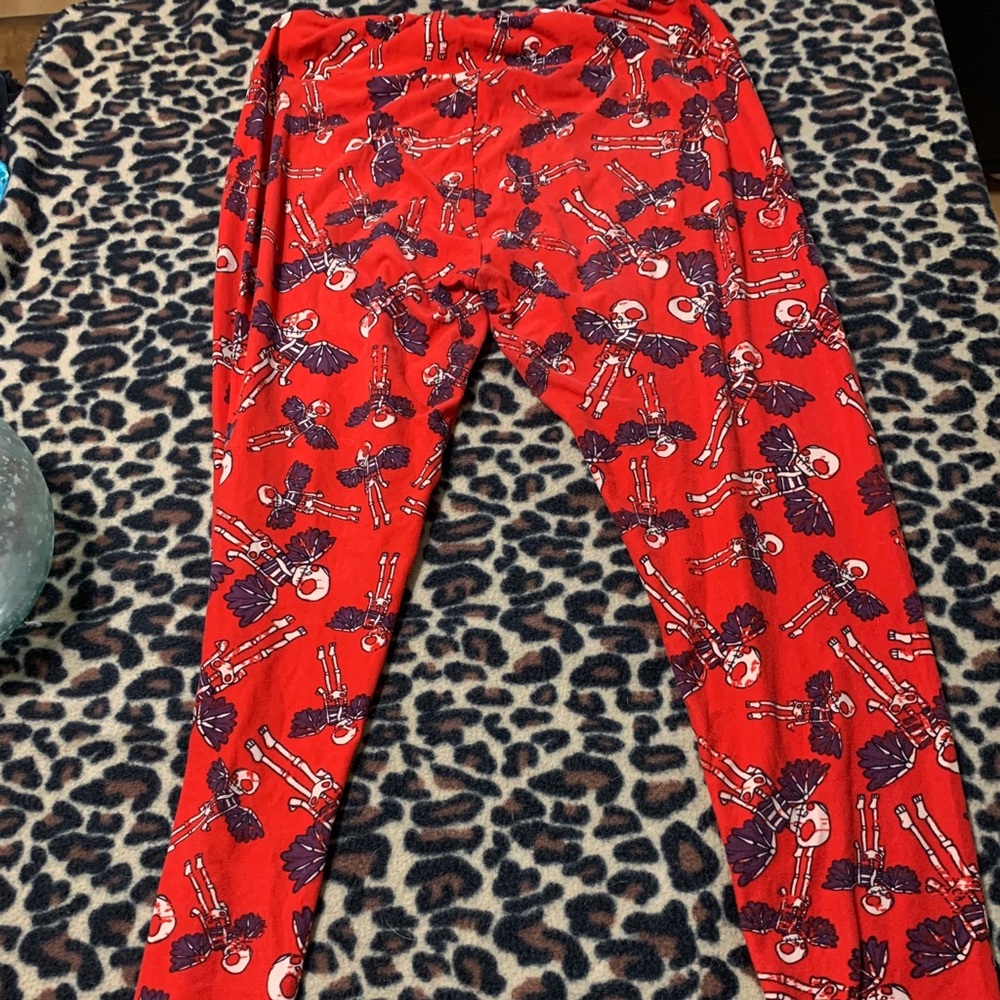 Red leggings.